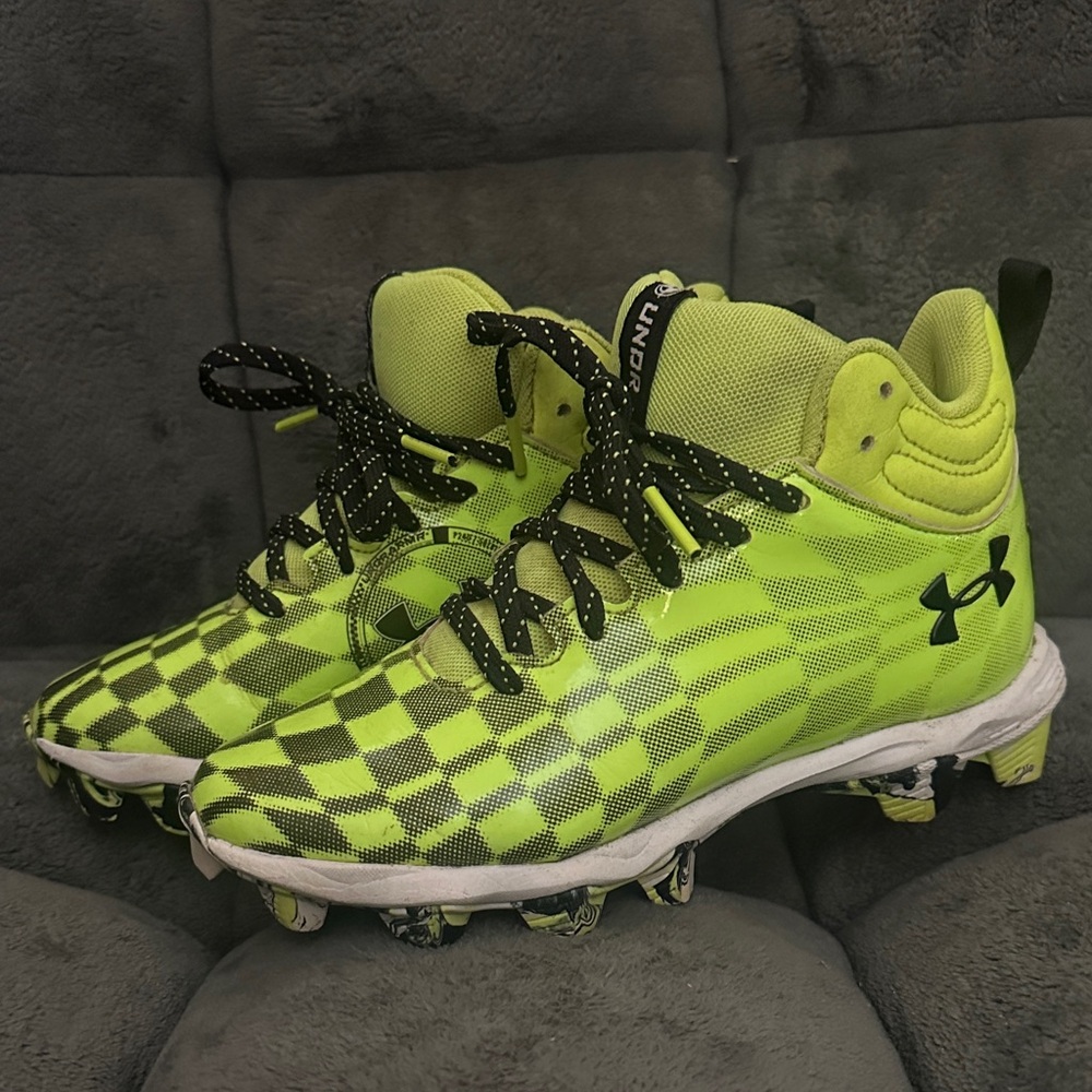 Under Armour Kids' Neon Green Checkered Football Cleats